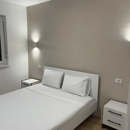 Apartment Rubi E&m Skopje