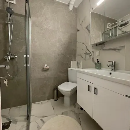 Apartment Rubi E&m Skopje
